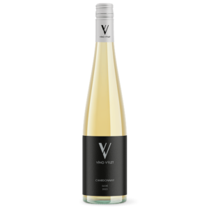Láhev vína Chardonnay